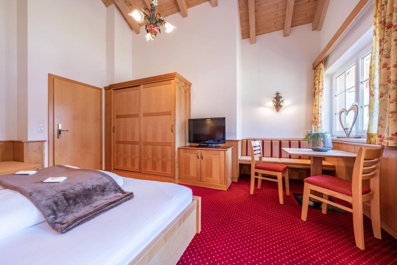 Apparthotel Sonnenhof Mayrhofen Dış mekan fotoğraf