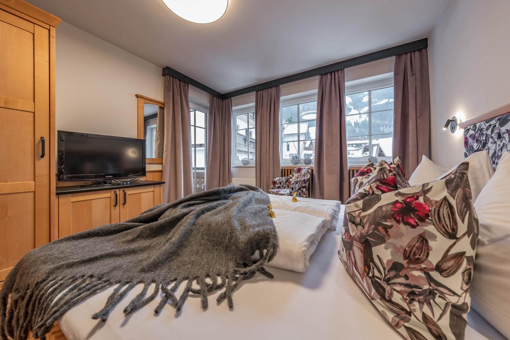 Apparthotel Sonnenhof Mayrhofen Dış mekan fotoğraf